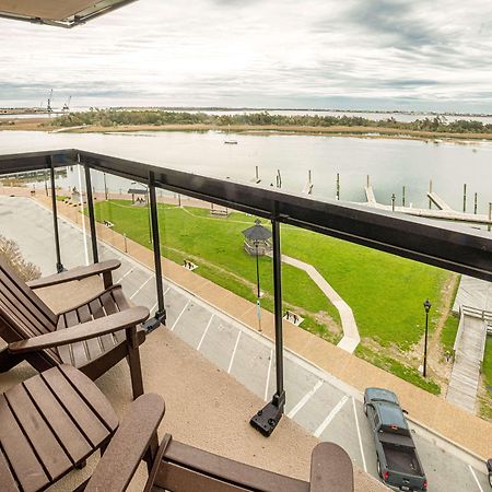 Bask Hotel At Big Rock Landing Морхед-Сити Экстерьер фото